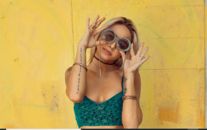wooden glasses are stylish